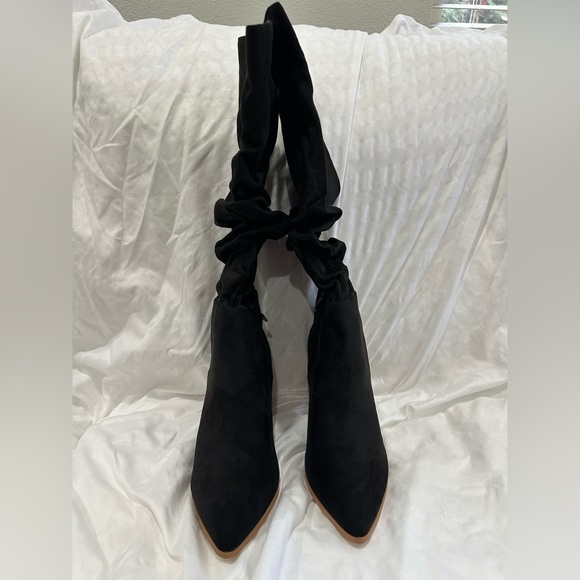 Knee high black scrunch boots faux suede size 8 - Picture 3 of 6